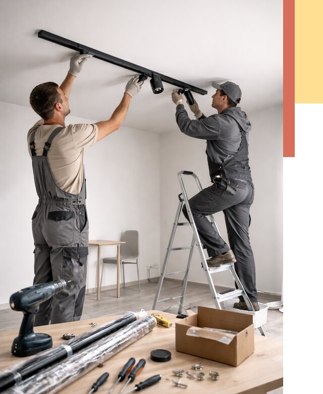 Установка трековых светильников в натяжной потолок в Дивногорске от 4246 руб. | ОТДЕЛОЧНИК-Двн